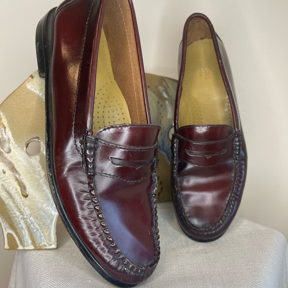 Classic Burgundy Leather Loafers, Bass Weejuns, women’s size 8
